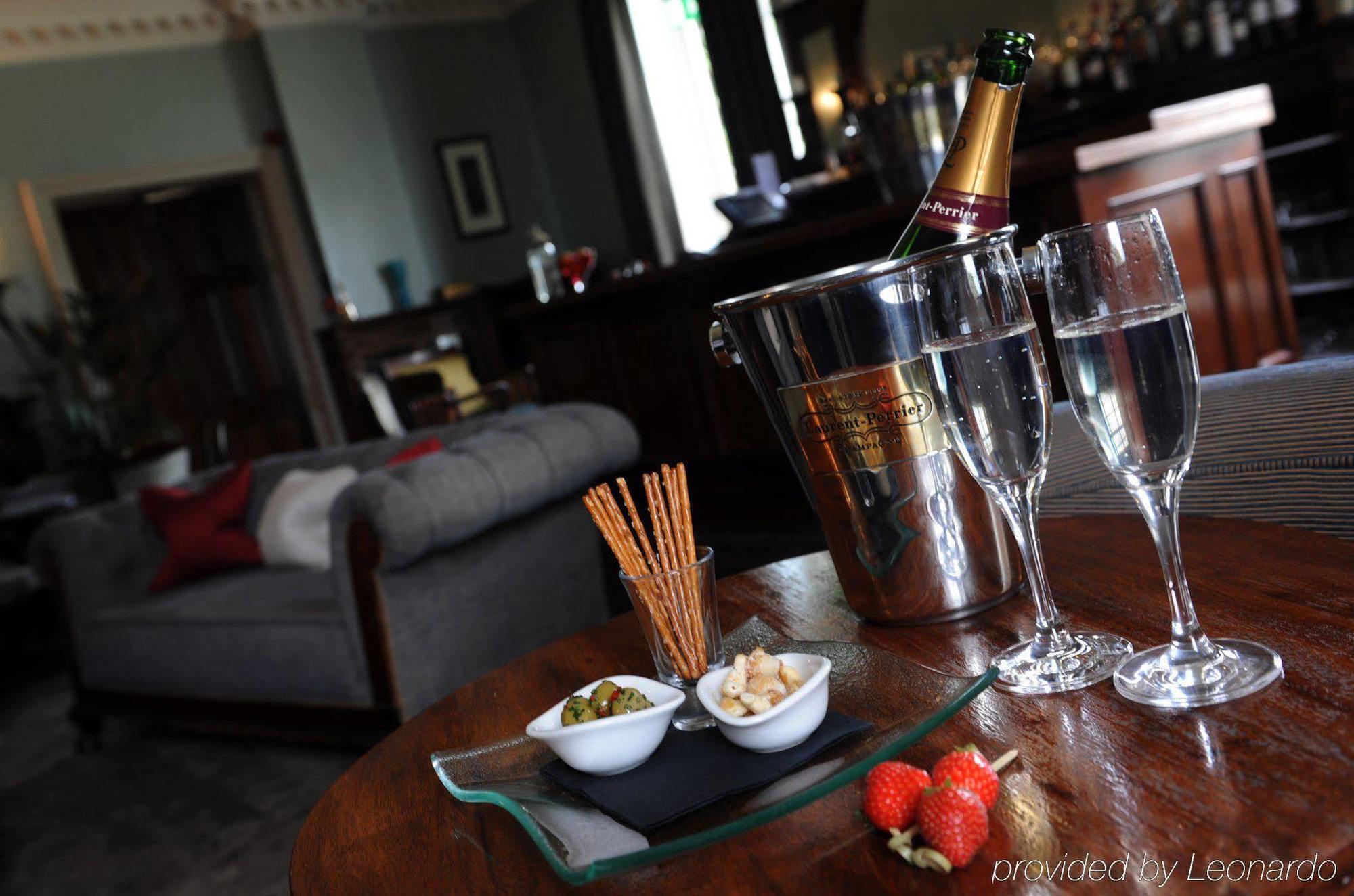 The Elms Hotel & Spa أبيرلي الغرفة الصورة